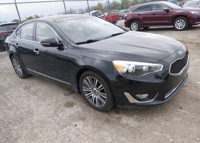 2014 KIA Cadenza