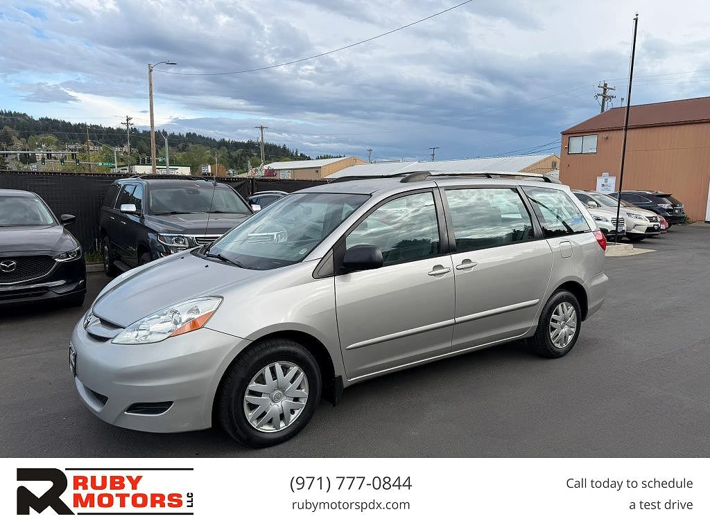 2008 TOYOTA Sienna