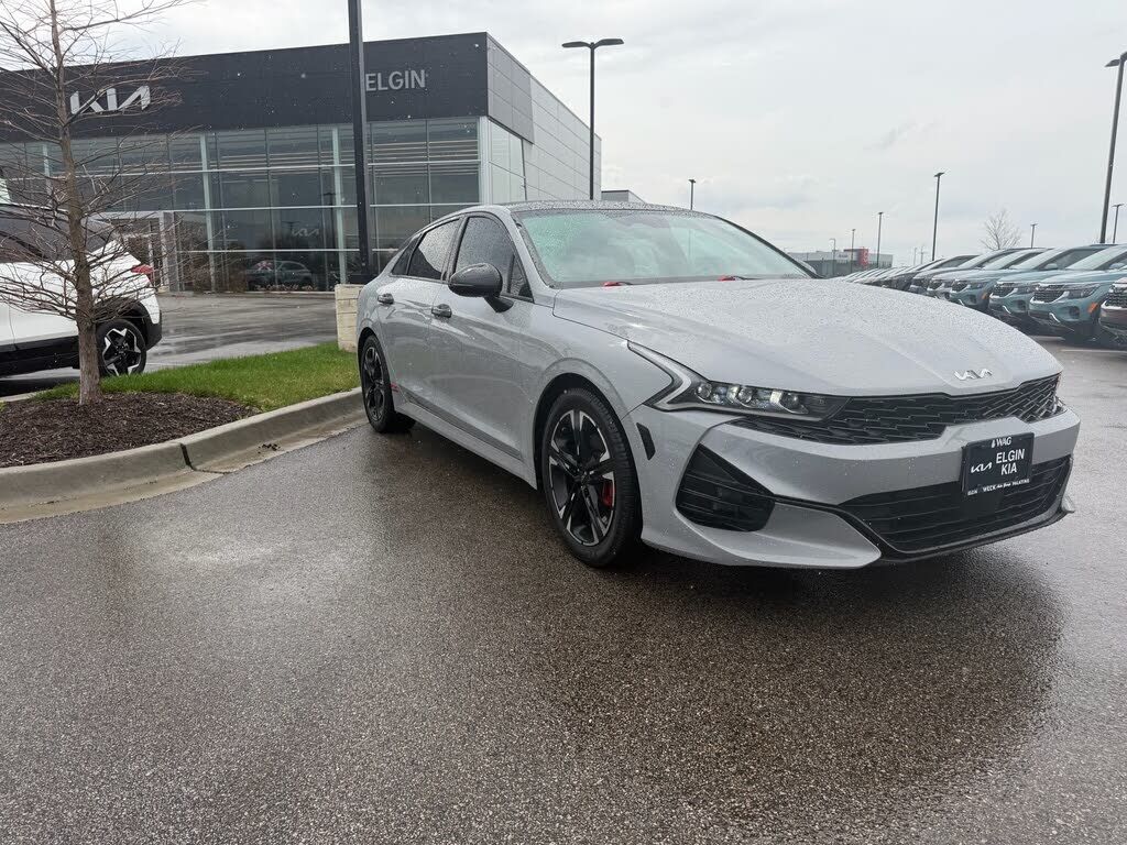 2022 KIA K5
