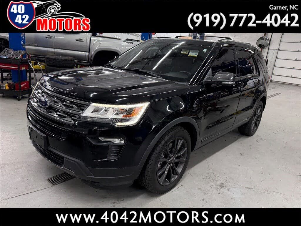 2018 FORD Explorer