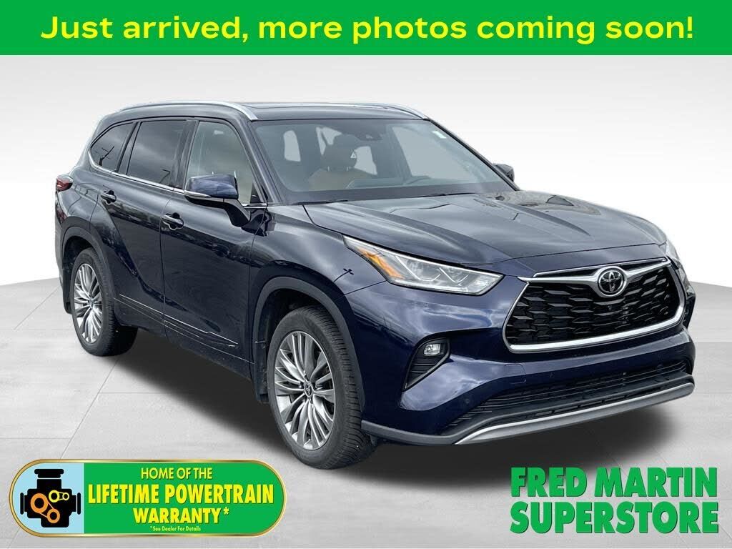 2022 TOYOTA Highlander