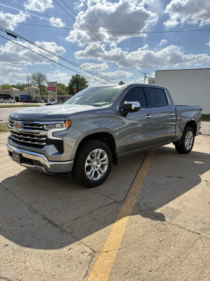 2024 CHEVROLET Silverado