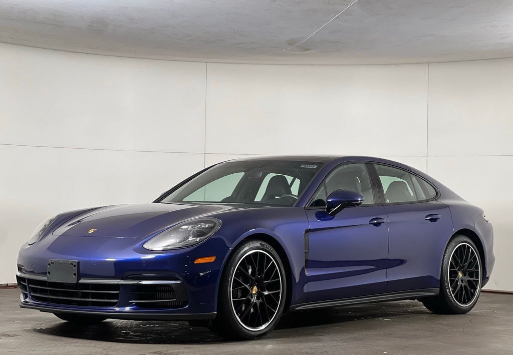 2020 PORSCHE Panamera