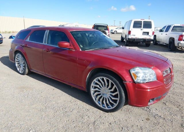 2005 DODGE Magnum