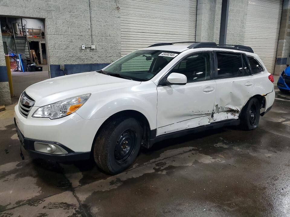 2012 SUBARU Outback