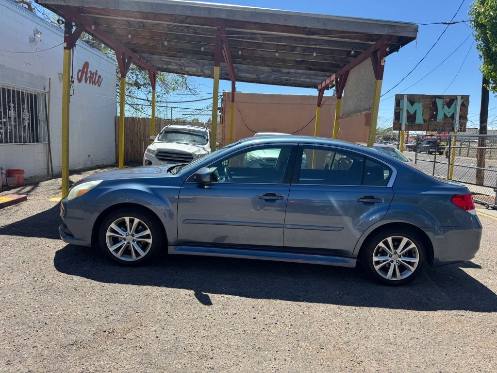2013 SUBARU Legacy
