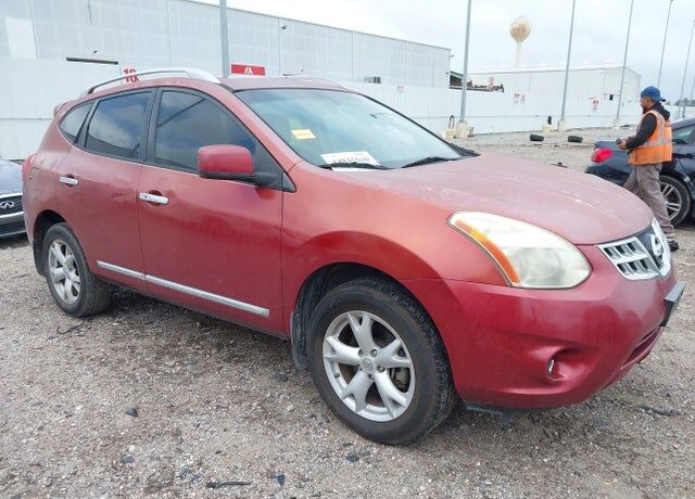 2011 NISSAN Rogue