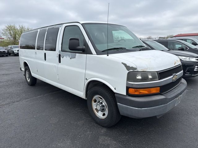 2011 CHEVROLET Express