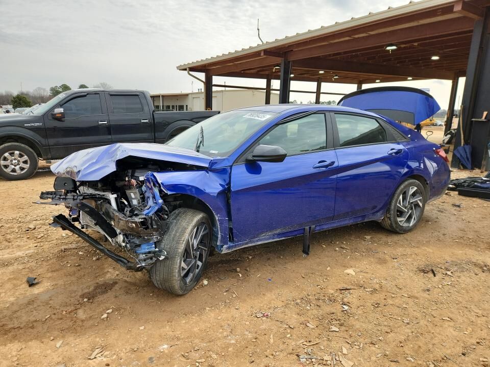 2025 HYUNDAI Elantra