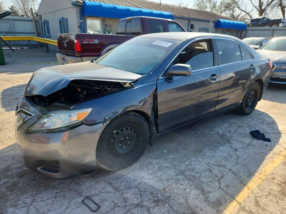 2010 TOYOTA Camry