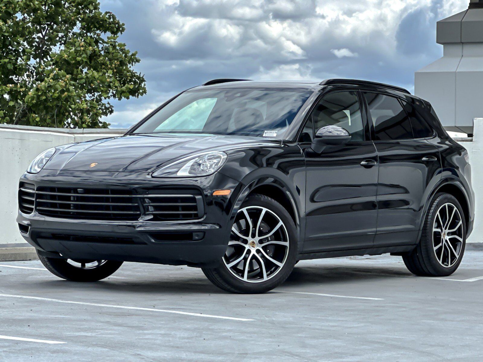 2023 PORSCHE Cayenne