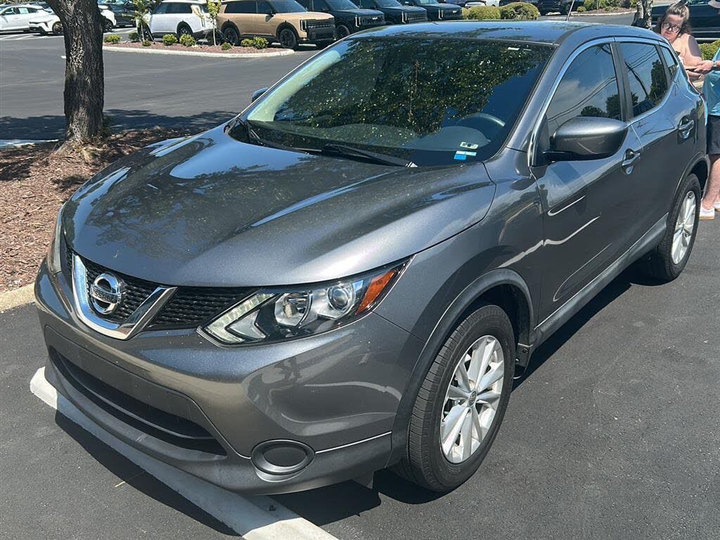 2017 NISSAN Rogue