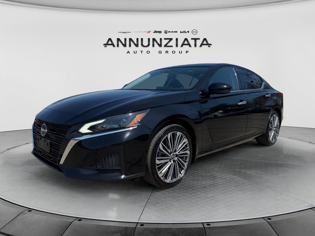 2023 NISSAN Altima