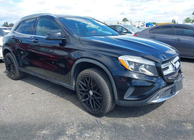 2017 MERCEDES-BENZ GLA-Class
