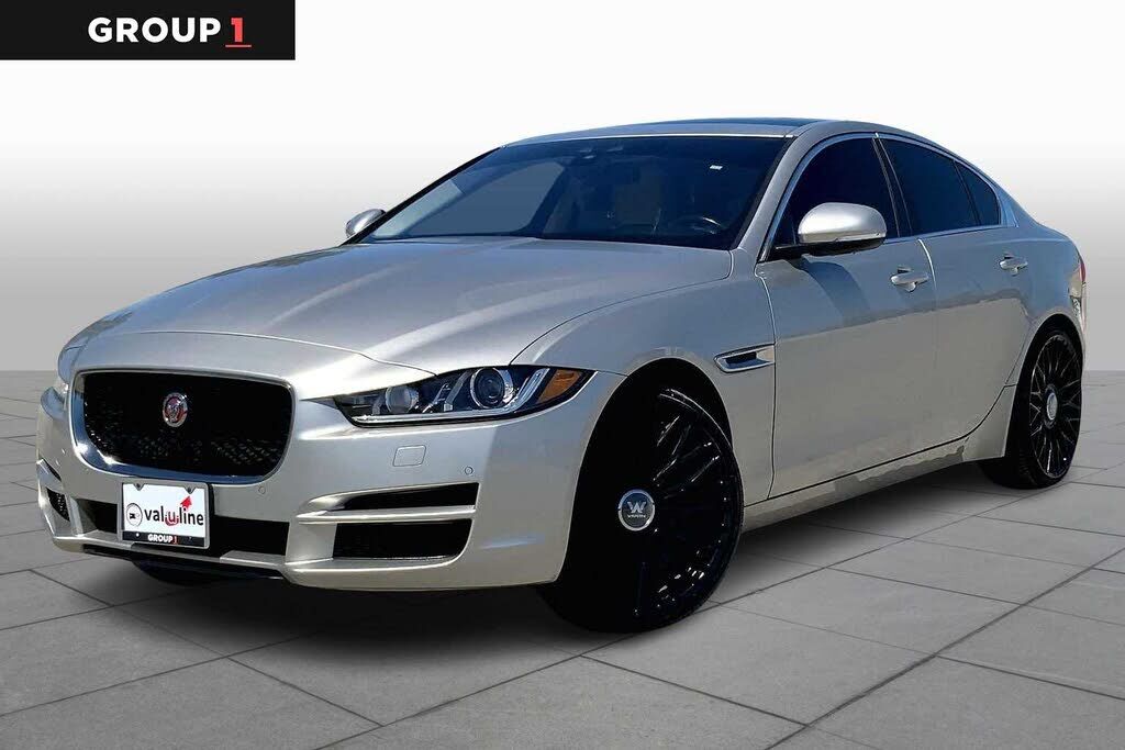 2017 Jaguar XE