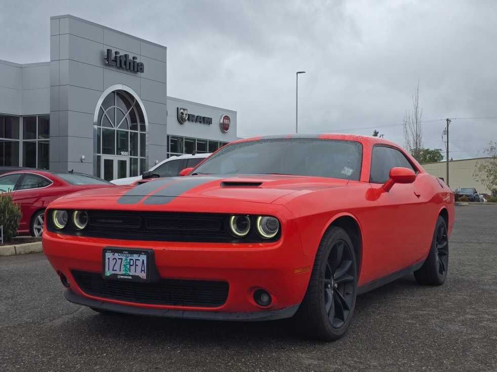 2017 DODGE Challenger