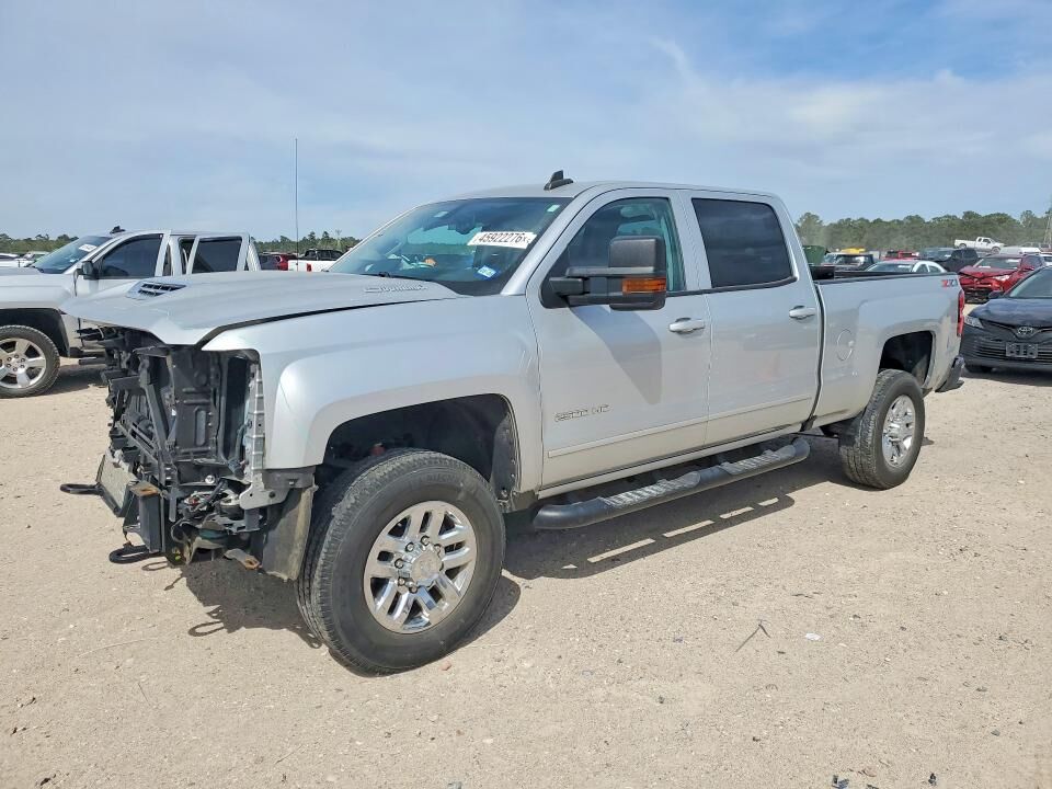 2018 CHEVROLET Silverado