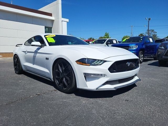 2019 FORD Mustang