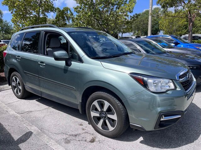2018 SUBARU Forester