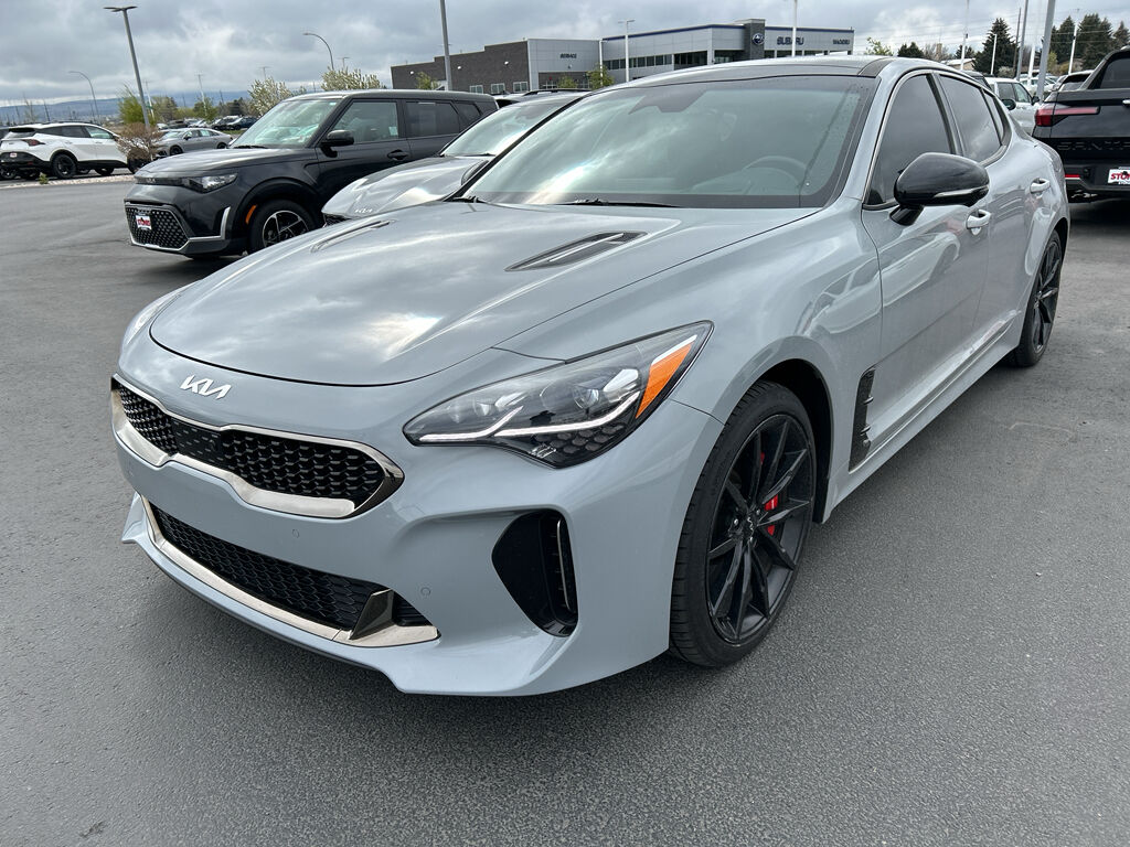2023 KIA Stinger