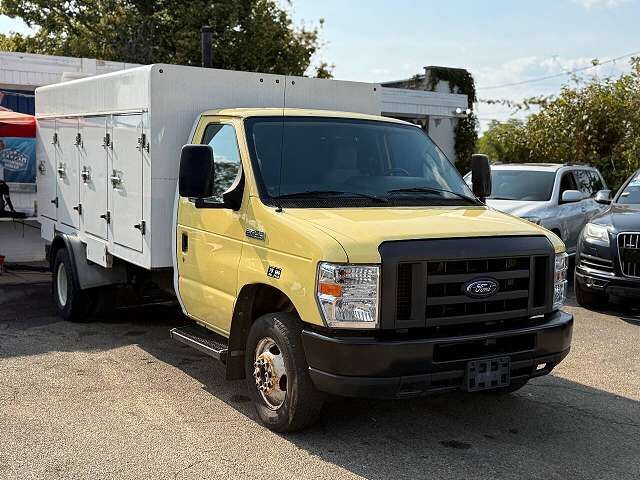 2019 FORD E-450