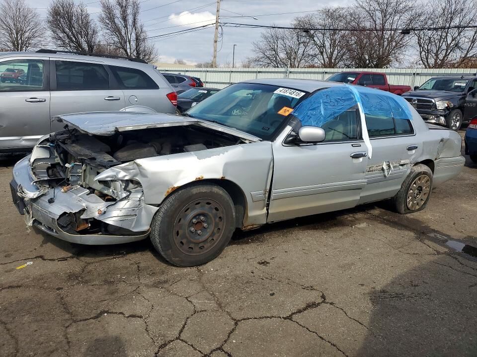 2003 FORD Crown Victoria
