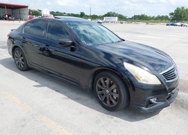 2012 INFINITI G37