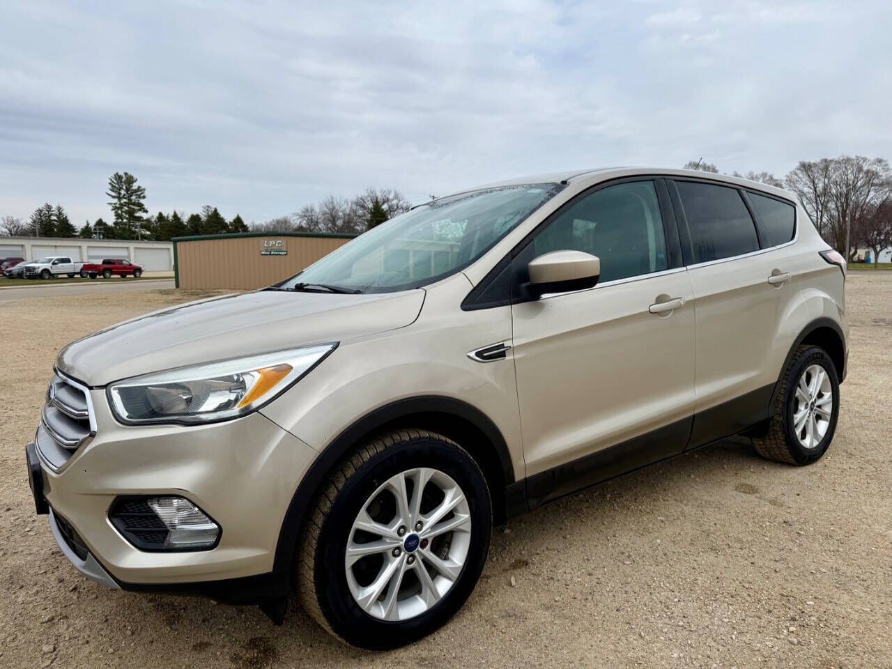 2017 FORD Escape