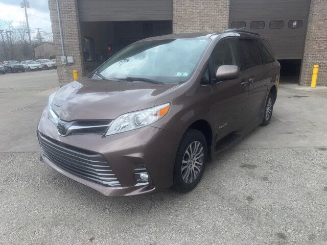 2020 TOYOTA Sienna