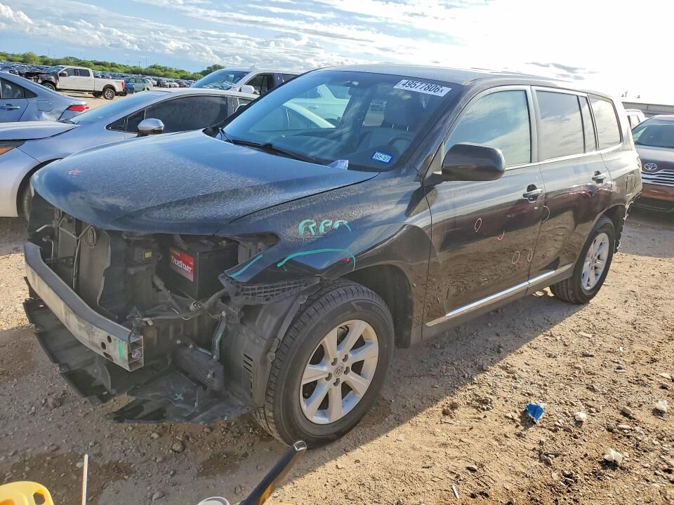 2013 TOYOTA Highlander