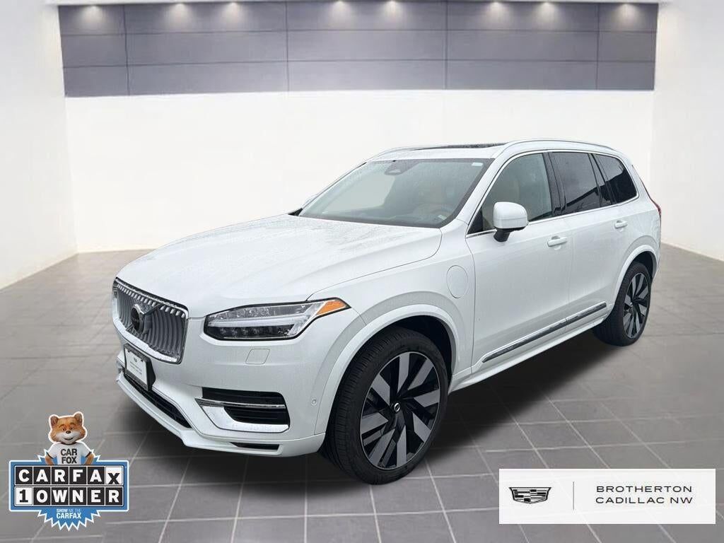 2023 VOLVO XC90
