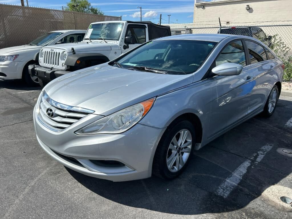 2013 HYUNDAI Sonata