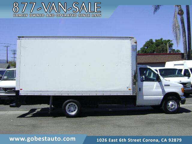 2006 FORD E-350