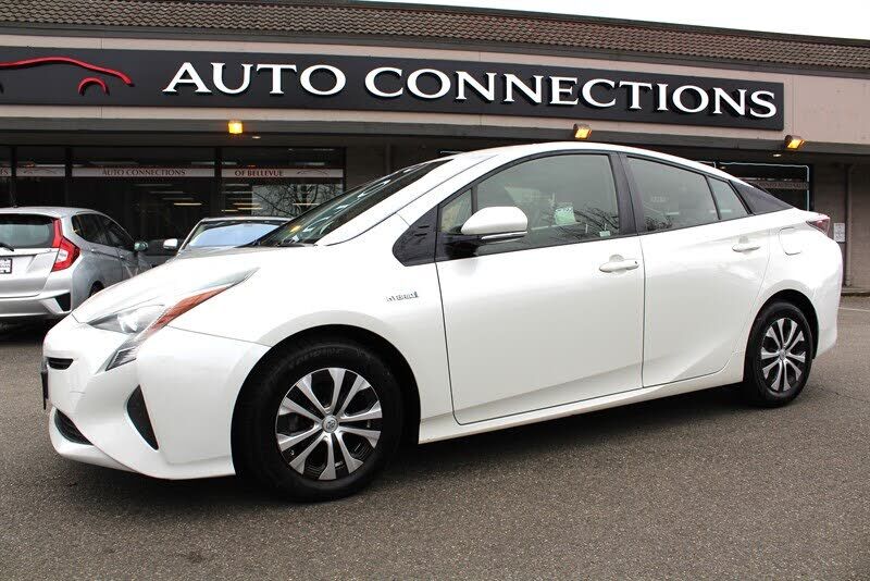 2016 TOYOTA PRIUS