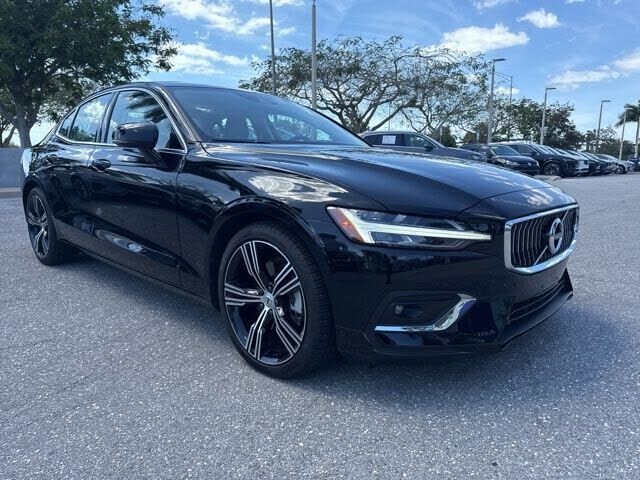2021 VOLVO S60