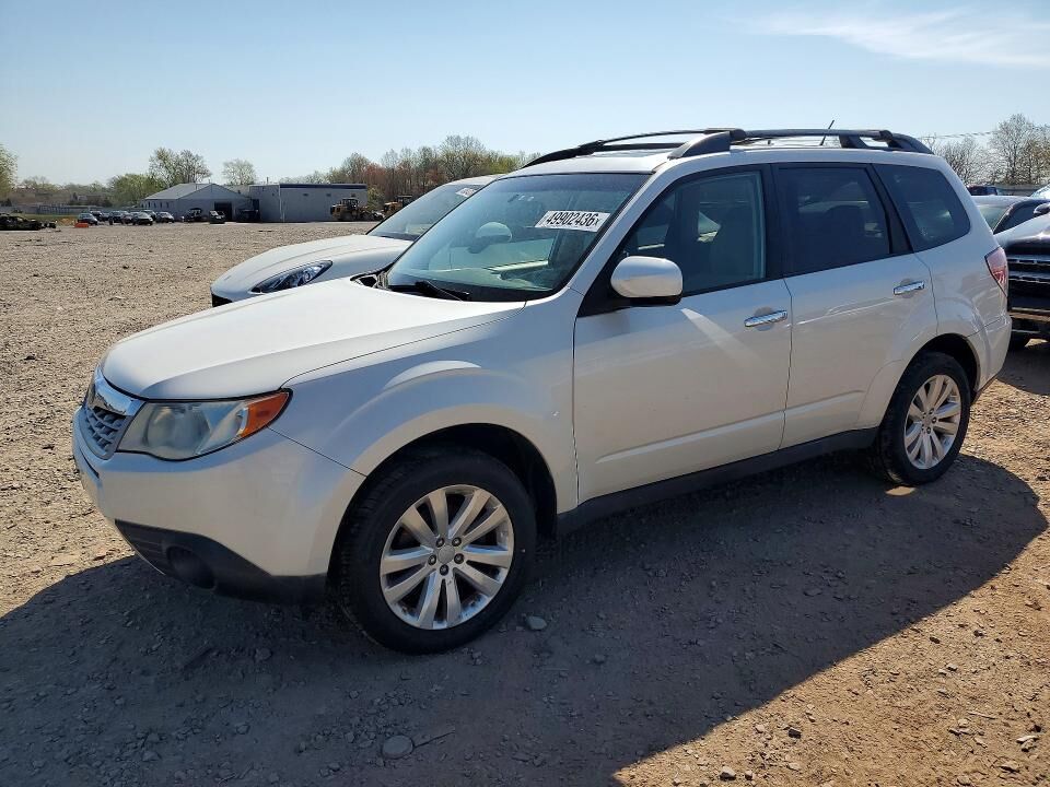 2013 SUBARU Forester