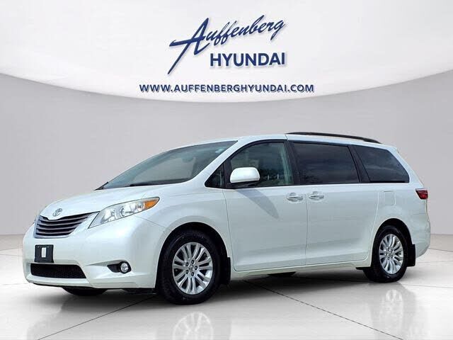 2015 TOYOTA Sienna