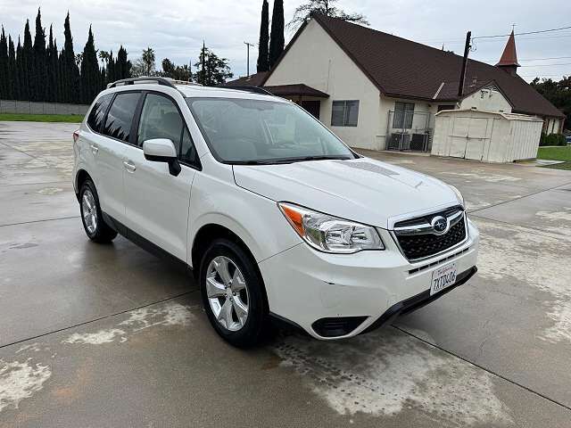 2016 SUBARU Forester