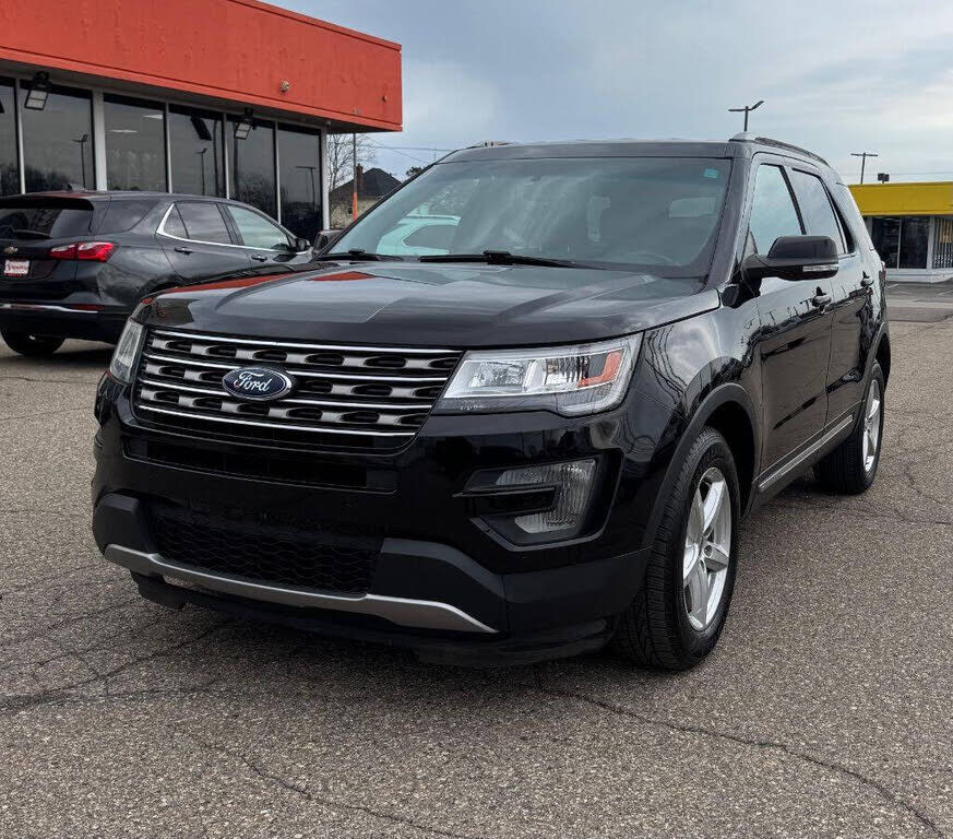2016 FORD Explorer