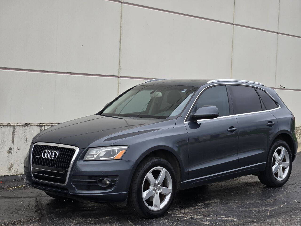 2010 AUDI Q5