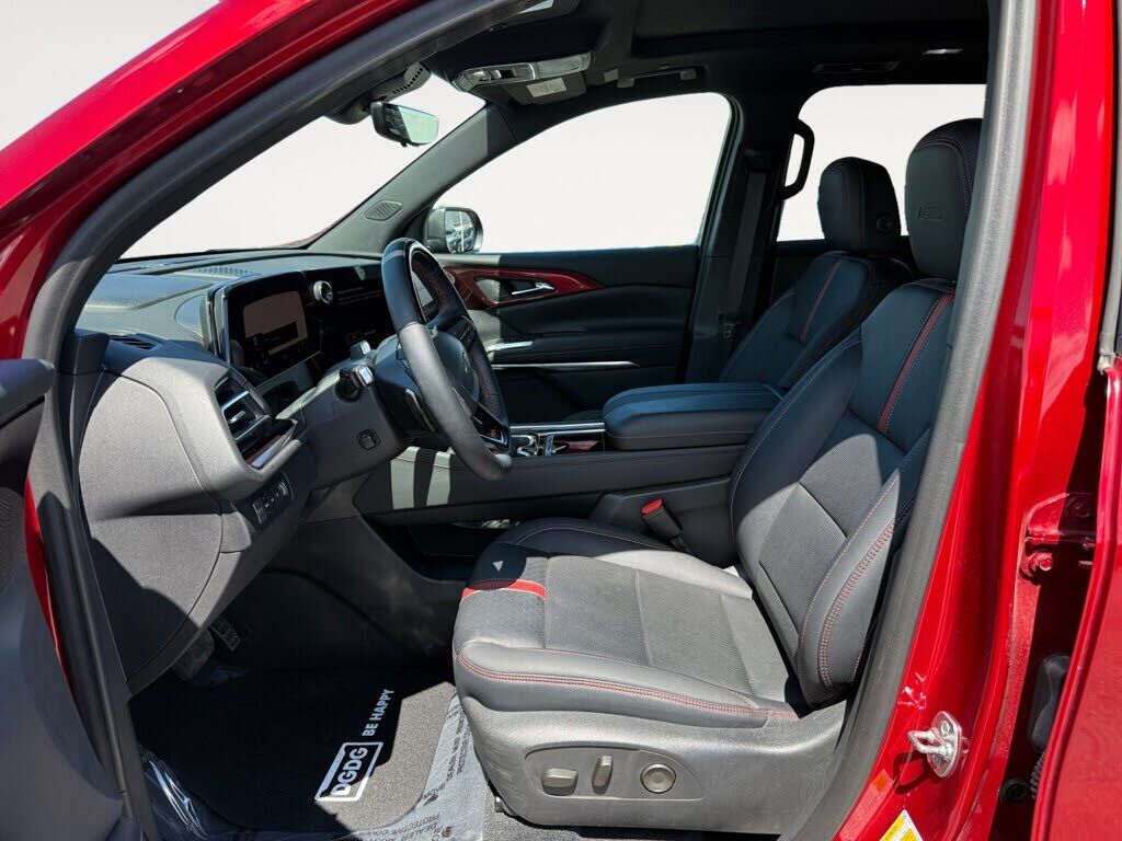 2024 CHEVROLET Traverse