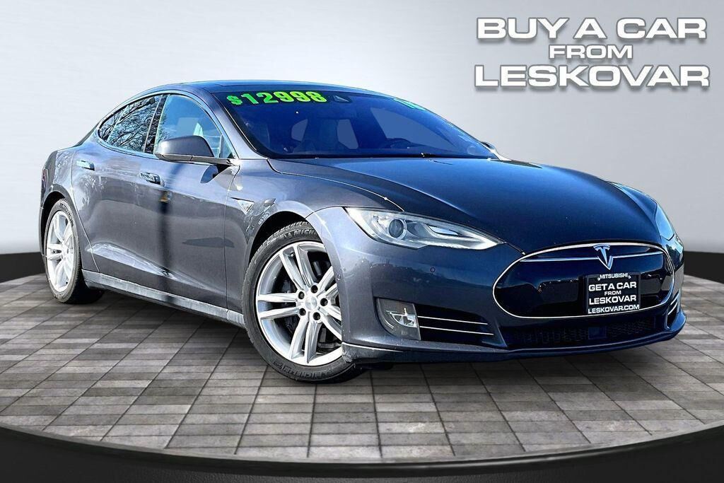 2016 TESLA Model S