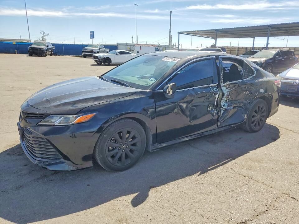 2019 TOYOTA Camry