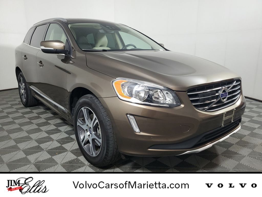 2015 VOLVO XC60