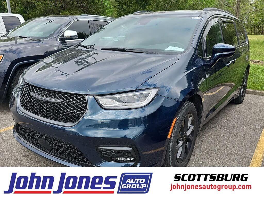 2021 CHRYSLER Pacifica