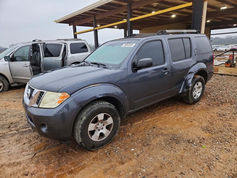 2011 NISSAN Pathfinder