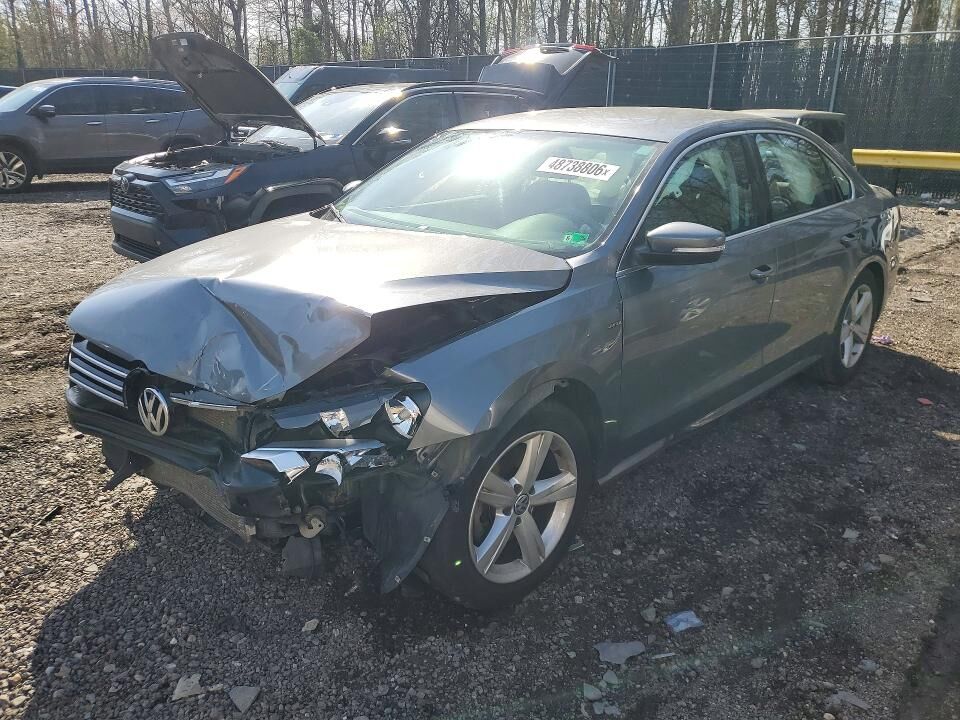 2015 VOLKSWAGEN Passat