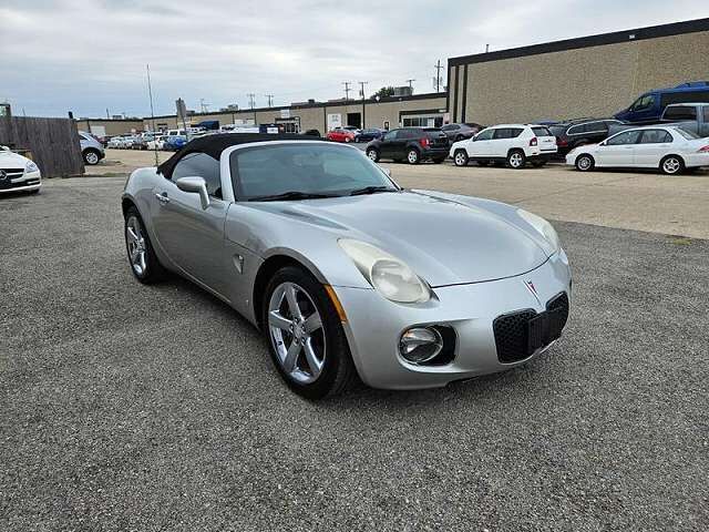 2008 PONTIAC Solstice