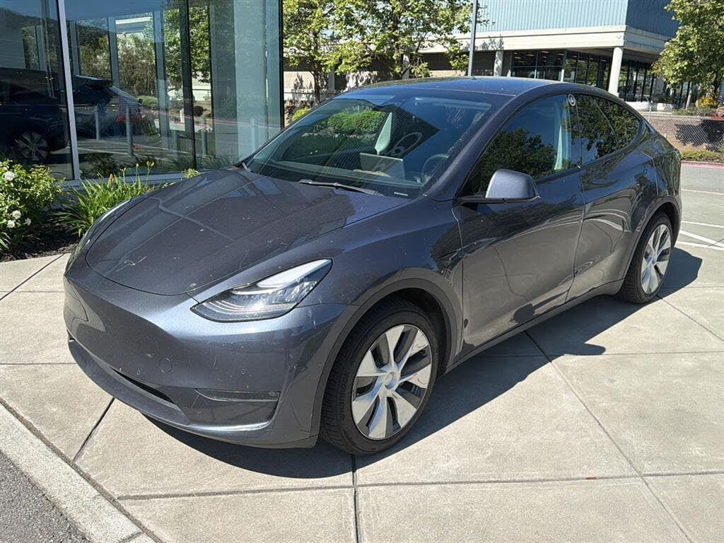 2021 TESLA Model Y