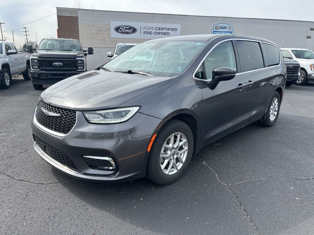 2023 CHRYSLER Pacifica